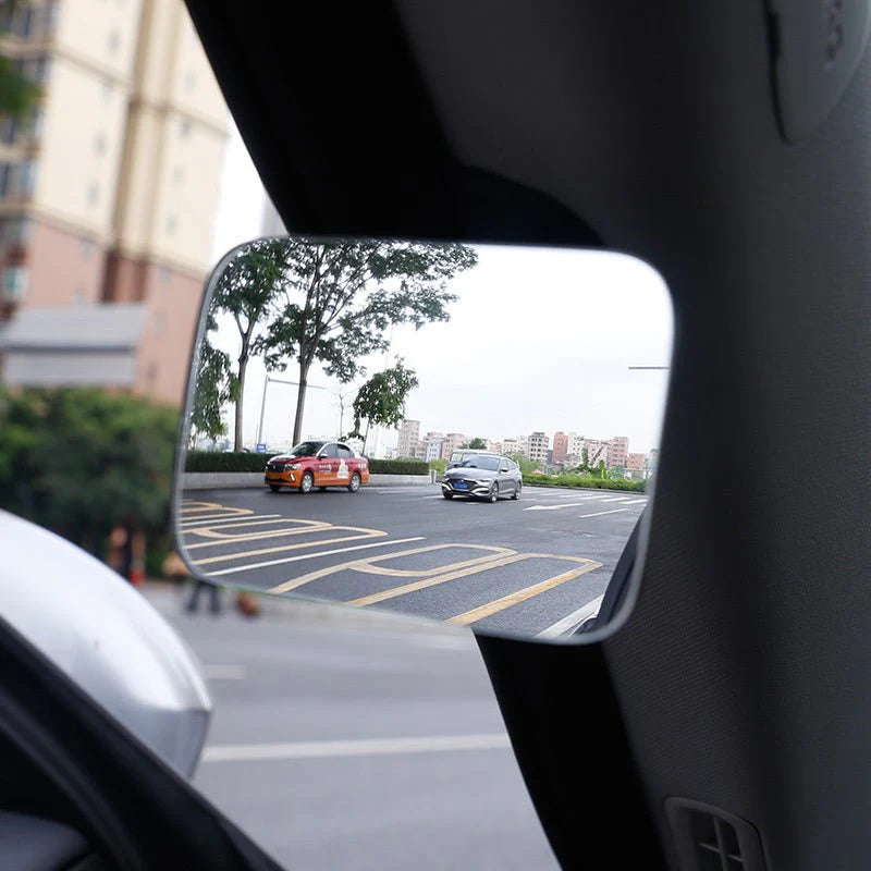Small Round Mirrors For The Blind Spot Of Front And Rear Wheels